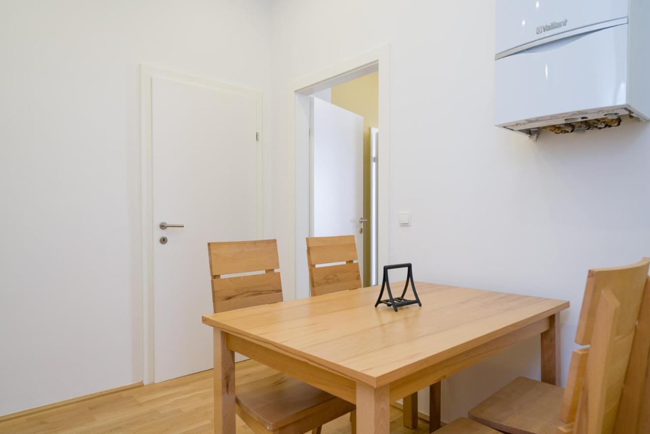 Vienna Stay Apartments Or Rooms 1050 Bagian luar foto